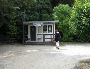 Kawiti Caves office